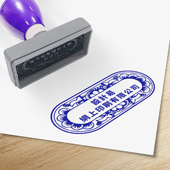 紫色橢圓歐式花紋底