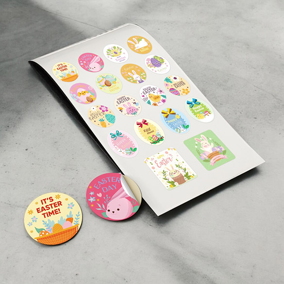 圓形紙袋封口貼紙(食物標籤)表面印有公司logo及宣傳字句，方便貼於紙袋及包裝上，作外賣防拆或宣傳送禮